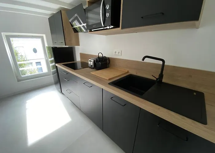 La Douce Angevine - Le Perroquet Apartamento